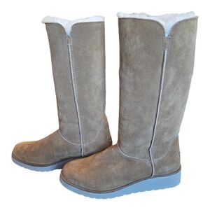 Tan koolaburra wenter boots size 9